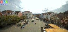 Archiv Foto Webcam Neuer Markt in Waren an der Müritz 13:00