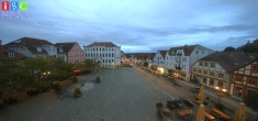 Archiv Foto Webcam Neuer Markt in Waren an der Müritz 05:00