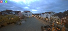 Archived image Webcam Waren (Müritz) - Market place 05:00
