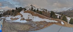 Archiv Foto Webcam Schöneben - Panoramablick von der Mittelstation 19:00