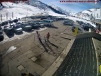 Archiv Foto Webcam Gemsstock Andermatt – Parkplatz 11:00