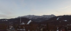 Archiv Foto Webcam Panoramablick Rathaus Garmisch-Partenkirchen 17:00