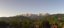 Archiv Foto Webcam Panoramablick Rathaus Garmisch-Partenkirchen 06:00