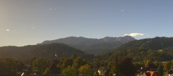 Archiv Foto Webcam Panoramablick Rathaus Garmisch-Partenkirchen 08:00