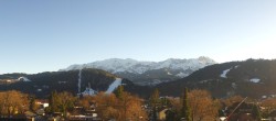 Archiv Foto Webcam Panoramablick Rathaus Garmisch-Partenkirchen 13:00