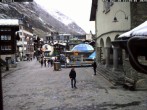 Archiv Foto Webcam Gemeindehaus Zermatt 11:00