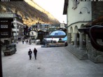 Archiv Foto Webcam Gemeindehaus Zermatt 14:00