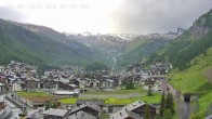 Archiv Foto Webcam Zermatt: Blick auf das Dorf 06:00