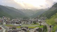 Archiv Foto Webcam Zermatt: Blick auf das Dorf 19:00