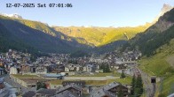 Archiv Foto Webcam Zermatt: Blick auf das Dorf 06:00