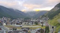Archiv Foto Webcam Zermatt: Blick auf das Dorf 06:00