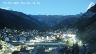 Archiv Foto Webcam Zermatt: Blick auf das Dorf 05:00