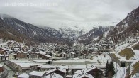 Archiv Foto Webcam Zermatt: Blick auf das Dorf 13:00