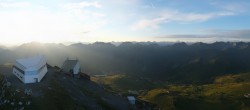 Archiv Foto Webcam Blickrichtung Arosa 05:00