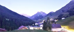 Archiv Foto Webcam Compatsch, 1.700m 03:00