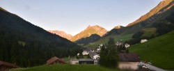 Archiv Foto Webcam Compatsch, 1.700m 05:00