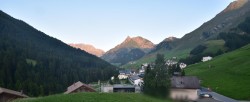 Archiv Foto Webcam Compatsch, 1.700m 05:00