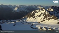 Archiv Foto Webcam Davos Klosters: Parsenn Weissfluhjoch 05:00