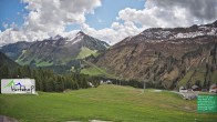 Archiv Foto Webcam Damüls: Blick vom Hertehof 11:00