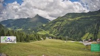 Archiv Foto Webcam Damüls: Blick vom Hertehof 13:00