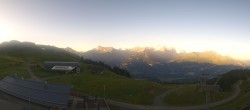 Archiv Foto Webcam Panoramacam Meiringen Hasliberg Mittelstation Käserstatt 05:00