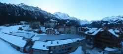 Archiv Foto Webcam Dorf Wengen 08:00