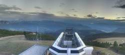 Archived image Webcam View over South Tyrol from the Schwarzseespitze 17:00