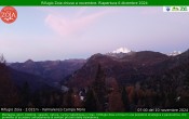 Archived image Webcam Valmalenco Chiesa: Mountain Hut Zoia 06:00