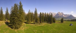 Archiv Foto Webcam Zinggen Pub Alt St. Johann 09:00