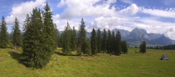 Archiv Foto Webcam Zinggen Pub Alt St. Johann 09:00