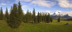 Archiv Foto Webcam Zinggen Pub Alt St. Johann 09:00
