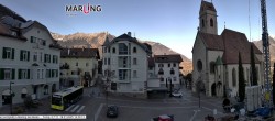 Archived image Webcam Marling - Piazza Chiesa 13:00