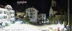 Archived image Webcam Marling - Piazza Chiesa 01:00