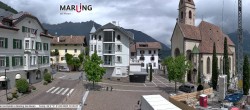 Archived image Webcam Marling - Piazza Chiesa 11:00