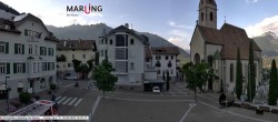 Archived image Webcam Marling - Piazza Chiesa 17:00