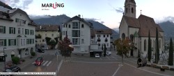 Archived image Webcam Marling - Piazza Chiesa 17:00