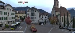 Archived image Webcam Marling - Piazza Chiesa 14:00