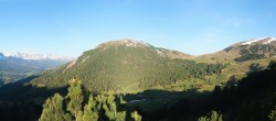 Archived image Webcam Panorama view Col Raiser 06:00