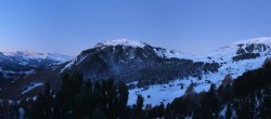 Archived image Webcam Panorama view Col Raiser 05:00
