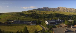 Archiv Foto Webcam Panoramablick Compatsch Seiser Alm 06:00