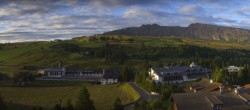 Archiv Foto Webcam Panoramablick Compatsch Seiser Alm 05:00