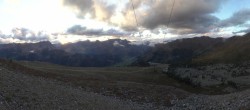 Archiv Foto Webcam Zirmbahn Nauders 17:00