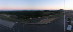 Archived image Webcam Nürburgring: Start/Finish line Grand Prix track 05:00