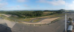 Archived image Webcam Nürburgring: Start/Finish line Grand Prix track 07:00