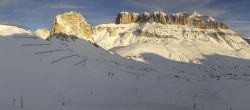 Archiv Foto Webcam Fassatal Panorama - Pordoi Pass 07:00