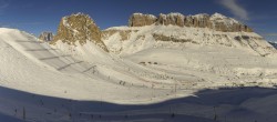 Archiv Foto Webcam Fassatal Panorama - Pordoi Pass 09:00