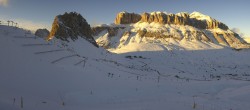 Archiv Foto Webcam Fassatal Panorama - Pordoi Pass 15:00