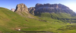 Archiv Foto Webcam Fassatal Panorama - Pordoi Pass 06:00