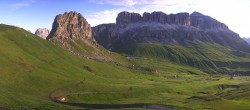 Archiv Foto Webcam Fassatal Panorama - Pordoi Pass 05:00