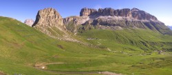 Archiv Foto Webcam Fassatal Panorama - Pordoi Pass 07:00
